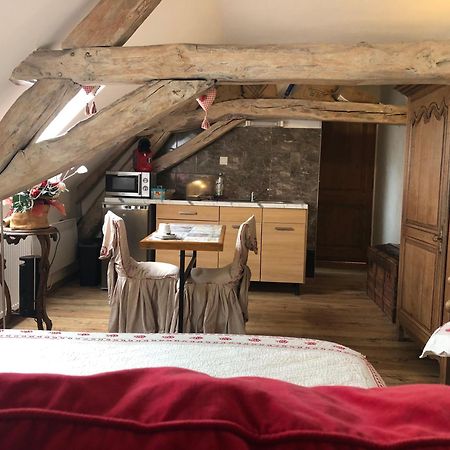 Aux Logis De La Solre Bed and Breakfast Ferrière-la-Petite Eksteriør billede