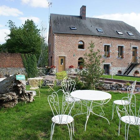 Aux Logis De La Solre Bed and Breakfast Ferrière-la-Petite Eksteriør billede