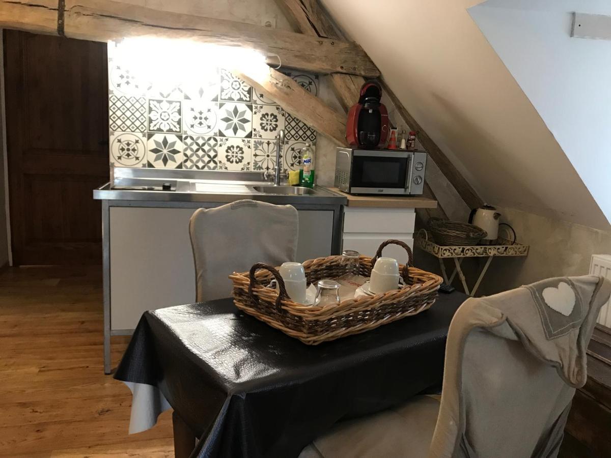 Aux Logis De La Solre Bed and Breakfast Ferrière-la-Petite Eksteriør billede