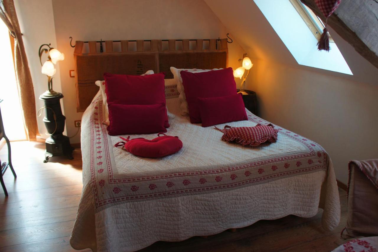 Aux Logis De La Solre Bed and Breakfast Ferrière-la-Petite Eksteriør billede