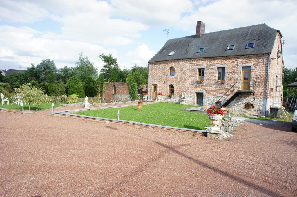 Aux Logis De La Solre Bed and Breakfast Ferrière-la-Petite Eksteriør billede