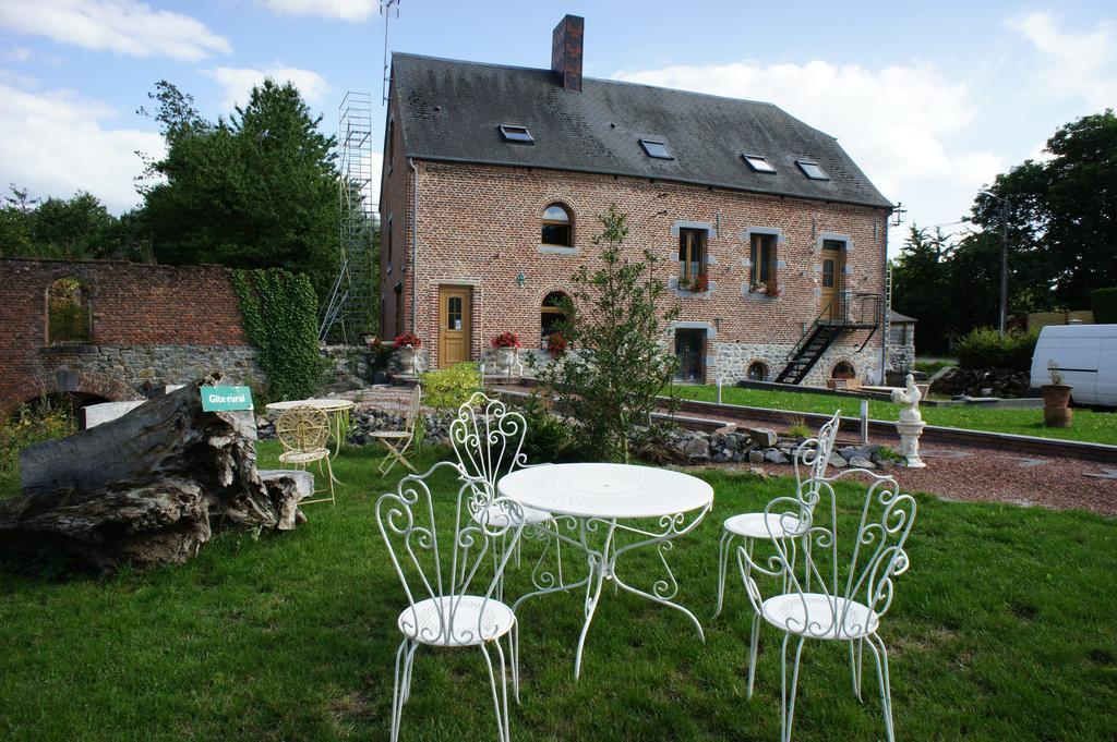 Aux Logis De La Solre Bed and Breakfast Ferrière-la-Petite Eksteriør billede